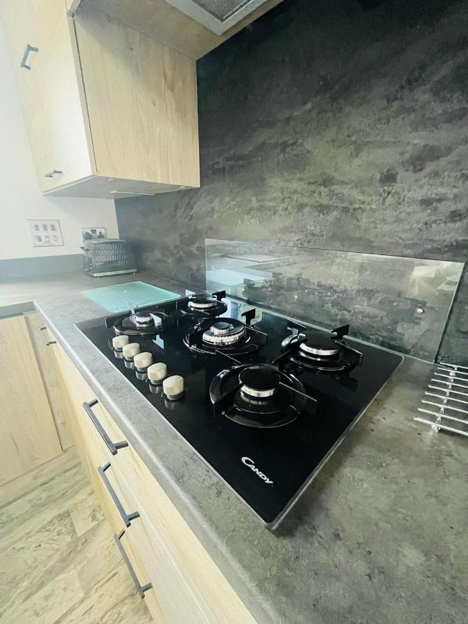 Fir Tree Lodge With Hot Tub Γιορκ Εξωτερικό φωτογραφία